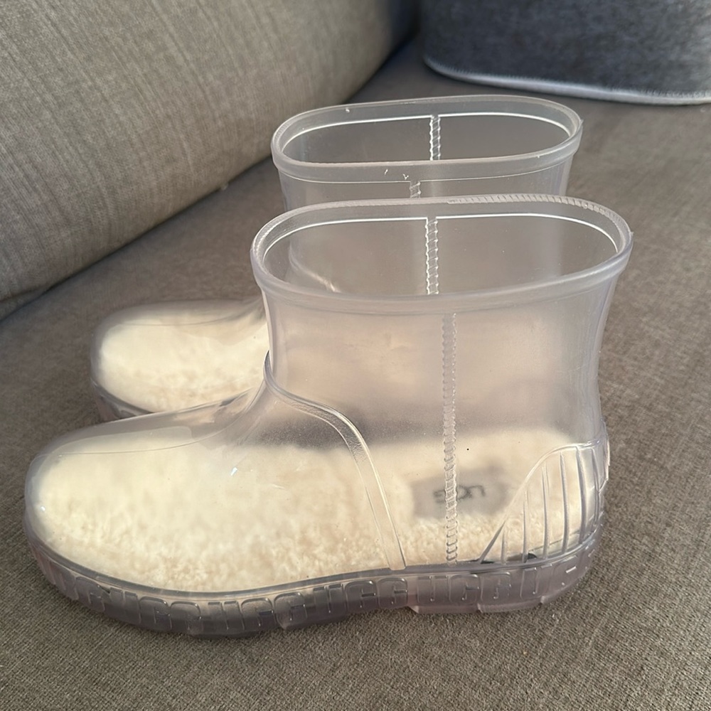 UGG Drizlita waterproof boot -size 7 women